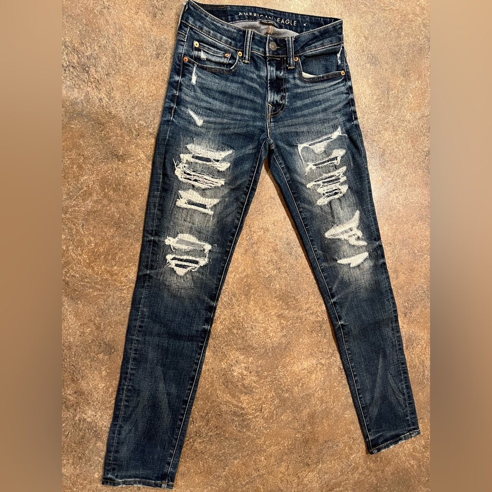 AMERICAN EAGLE SKINNY JEANS SZ 28 X 32  Next Level Airflex distressed jeans